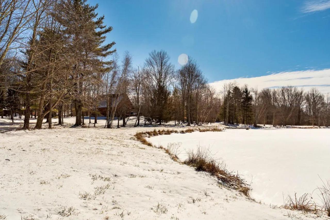 Bluebird Manor On The Water, 2 Acres & Amenities Villa Liberty Bagian luar foto