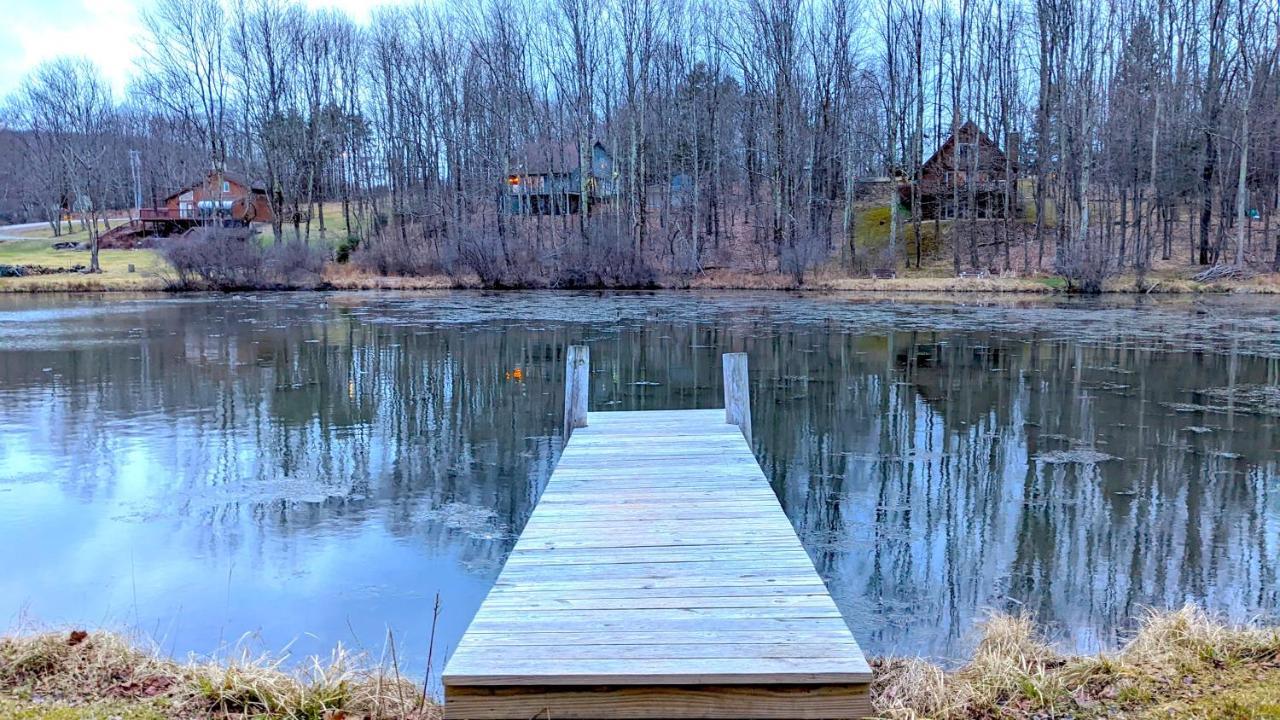 Bluebird Manor On The Water, 2 Acres & Amenities Villa Liberty Bagian luar foto