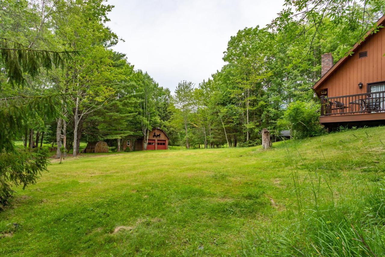 Bluebird Manor On The Water, 2 Acres & Amenities Villa Liberty Bagian luar foto